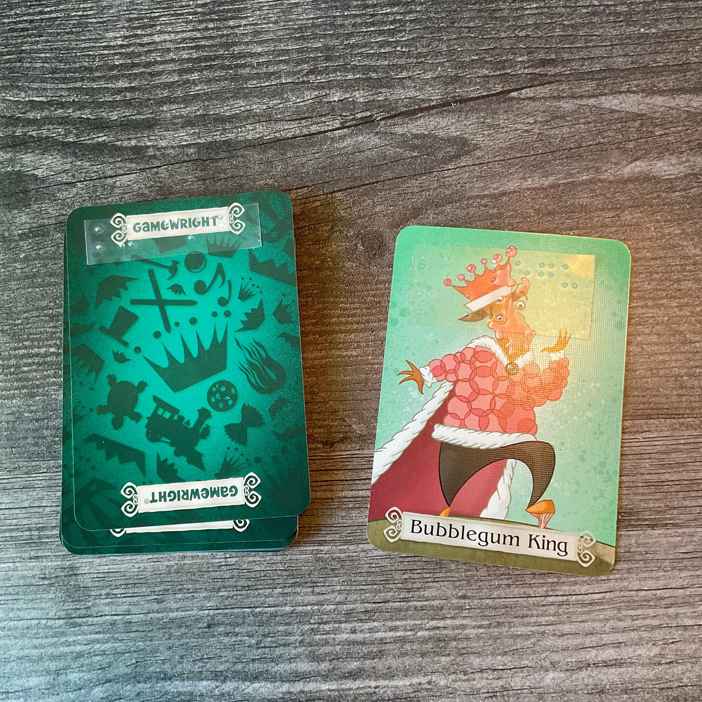 King cards with braille on them.